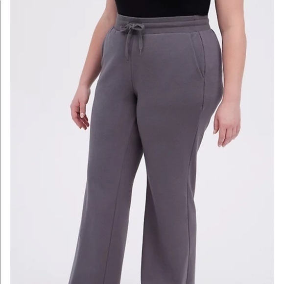 TORRID FLARE PANT - ULTRA SOFT FLEECE DARK GREY - Picture 6 of 6